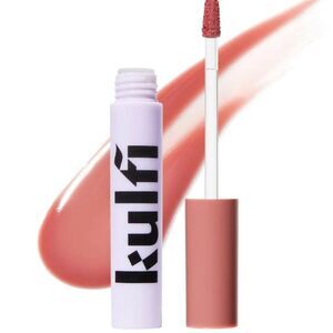 Kulfi-color Rose 
Lassi Lips Staining Long-Lasting Moisturizing Lip Oil
